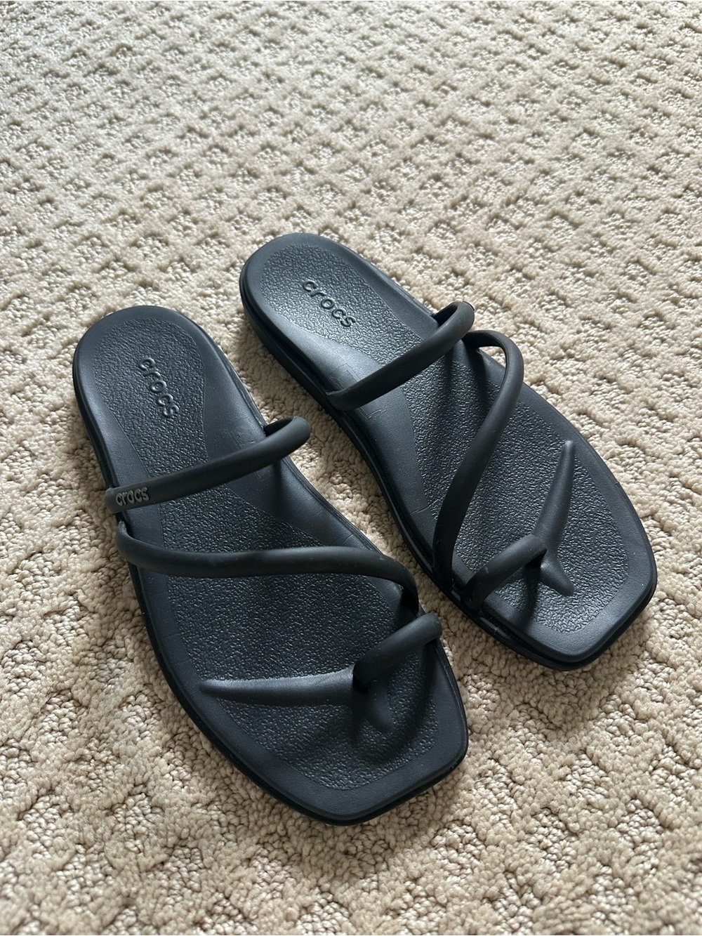 CROCS Women's Black Minimal Slide Sandals